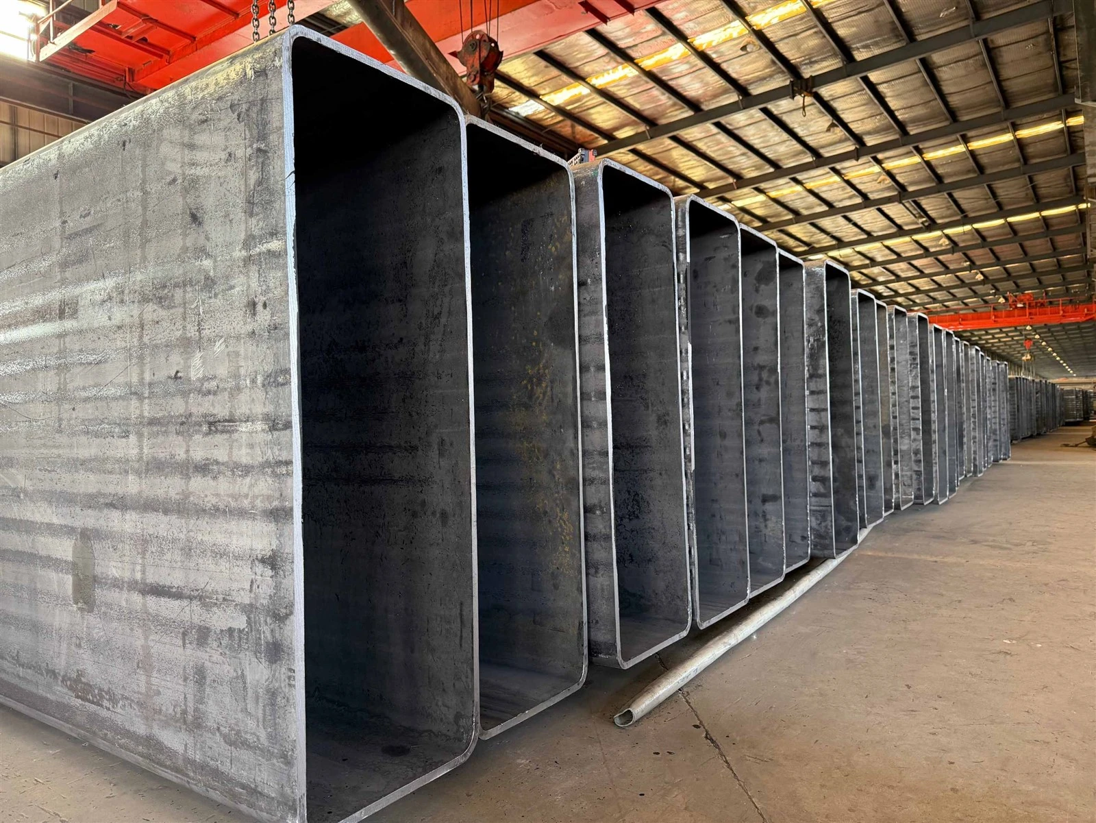 BIG SIZE RECTANGULAR TUBES BIG SIZE RECTANGULAR TUBES